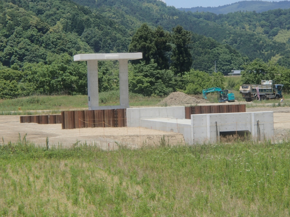 三日市地区水田谷川樋門築造工事　写真1