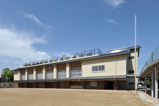 京都市立醍醐中学校体育館・テニスコート複合施設