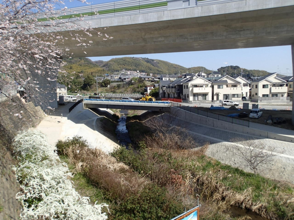 京都第二外環状道路下海印寺橋他1橋下部工事　写真2