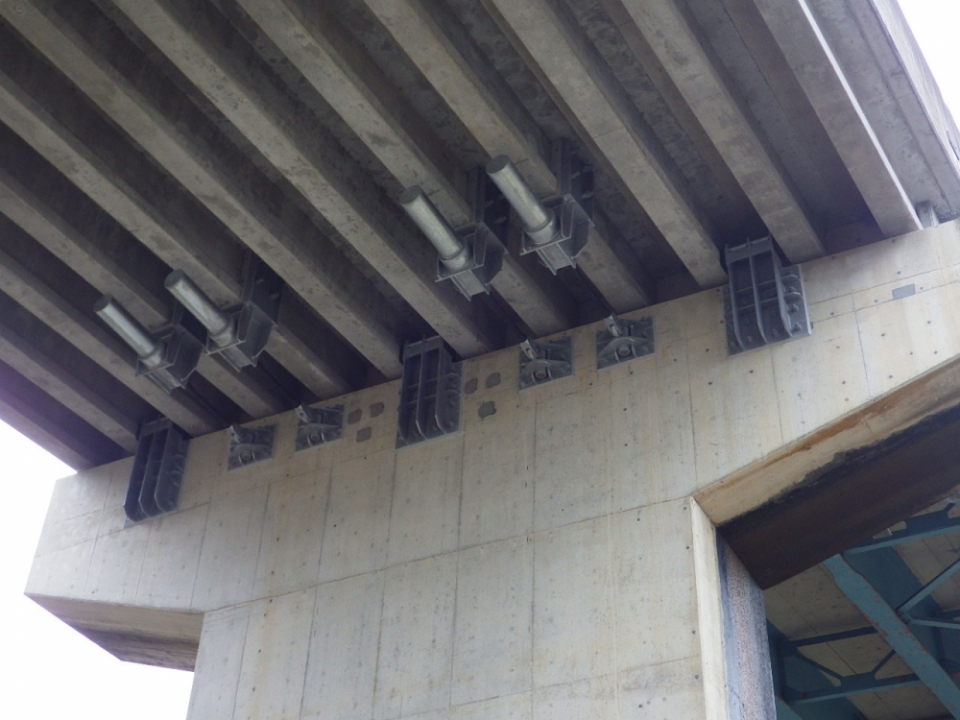 国道27号安栖里橋補強補修工事 写真2