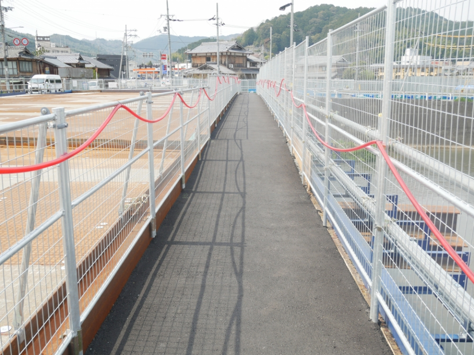 国道9号園部仮橋架設工事 写真3